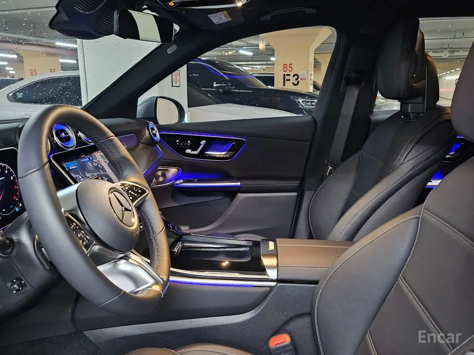 Mercedes-Benz GLC-Class 2023 GLC 300 4MATIC Avantgarde