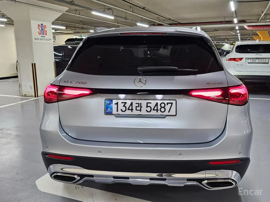 Mercedes-Benz GLC-Class 2023 GLC 300 4MATIC Avantgarde