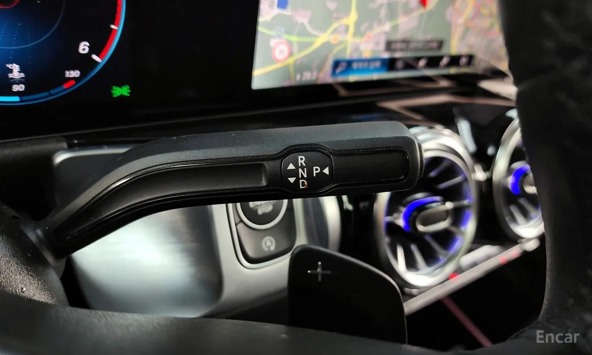 Mercedes-Benz GLB-Class 2020 GLB200 d