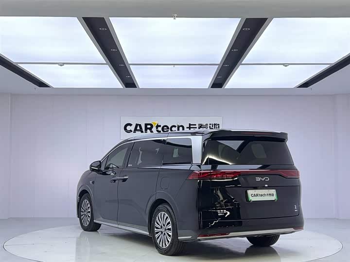 2025 BYD Xia