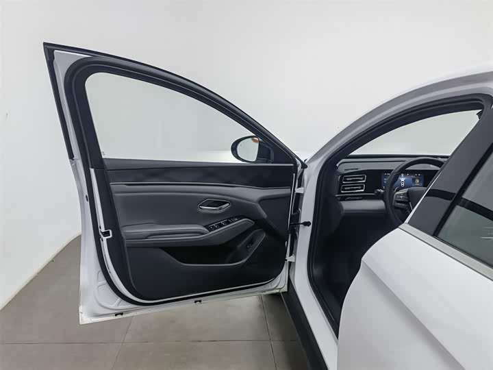 BYD Qin L 2025 2025款 DM-i 智驾版 120KM领先型