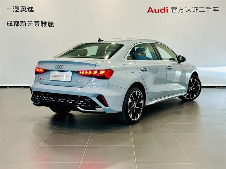 Audi A3 2025 2025款 A3L Limousine 35TFSI 飞驰尊享型