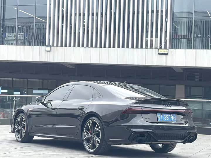 Audi A7L 2024 2024款 45 TFSI quattro S-line 黑武士版