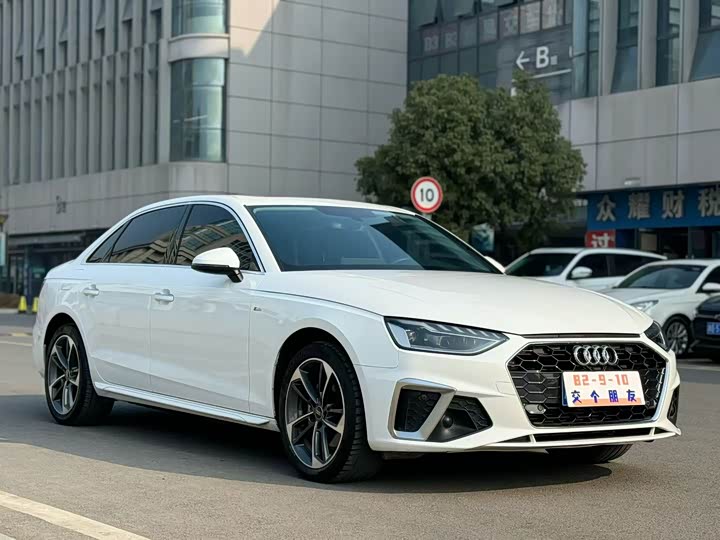 Audi A4L 2024 2024款 40 TFSI 时尚动感型