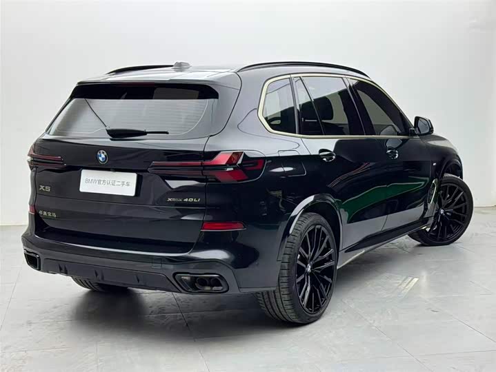 BMW X5 2024 2024款 xDrive 40Li 尊享型黑焰限量版