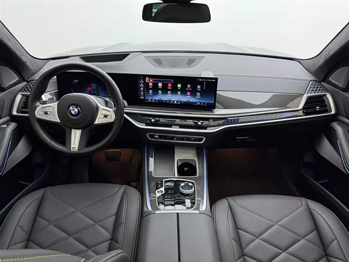 BMW X5 2024 2024款 xDrive 40Li 尊享型黑焰限量版