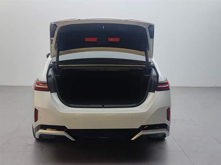 BMW i5 2025 2025款 eDrive 40L M运动套装