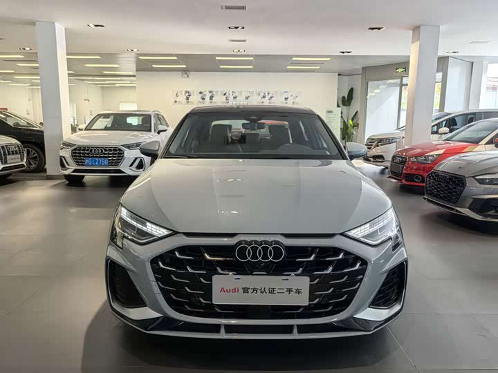 Audi A3 2025 2025款 A3L Limousine 35TFSI 飞驰尊享型