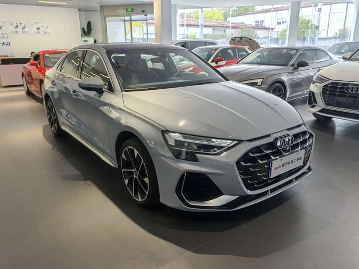 Audi A3 2025 2025款 A3L Limousine 35TFSI 飞驰尊享型