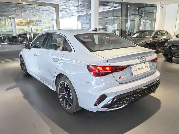 Audi A3 2025 2025款 A3L Limousine 35TFSI 飞驰尊享型