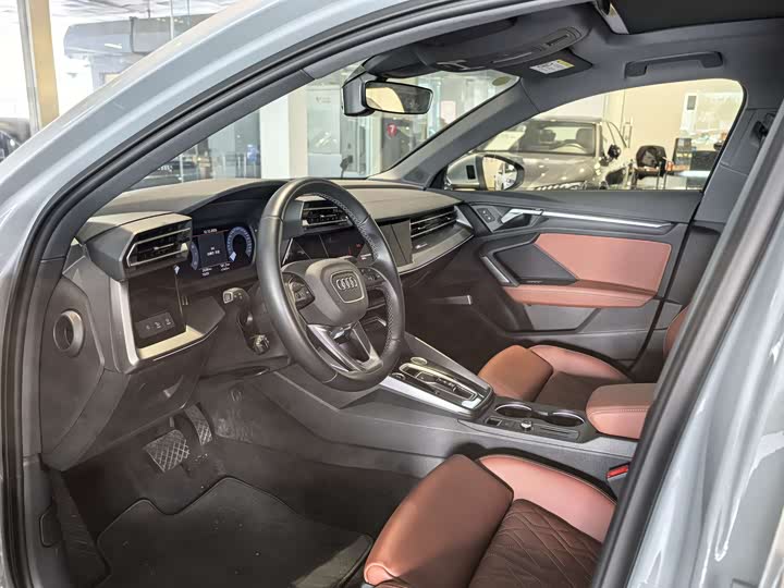 Audi A3 2025 2025款 A3L Limousine 35TFSI 飞驰尊享型