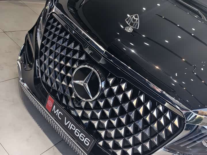 Mercedes-Benz Vito 2024 2024款 2.0T 商务版 7座