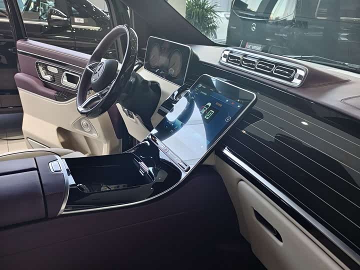 Mercedes-Benz Vito 2024 2024款 2.0T 商务版 7座