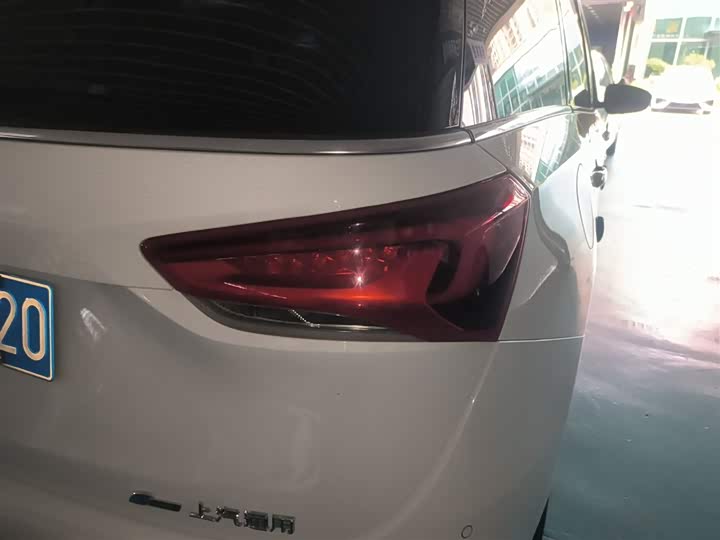 Buick GL6 2021 2021款 323T 轻混动互联豪华型