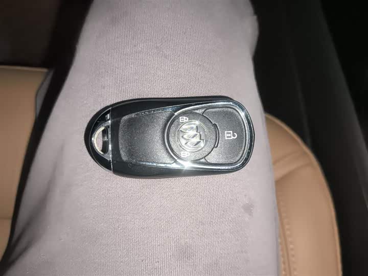 Buick GL6 2021 2021款 323T 轻混动互联豪华型