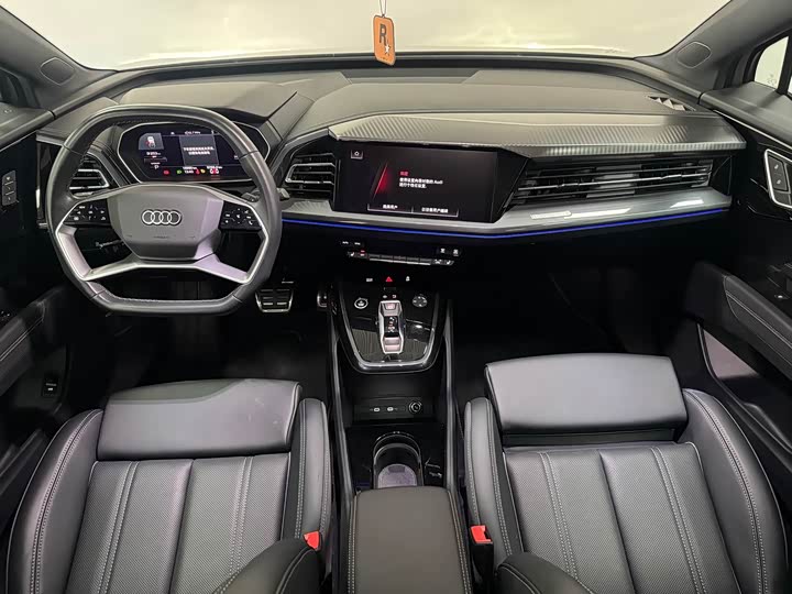 Audi Q4 e-tron 2024 2024款 50 e-tron quattro 创境曜夜版