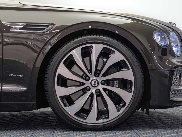 Bentley Flying Spur 2024 2024款 4.0T V8 雅度版