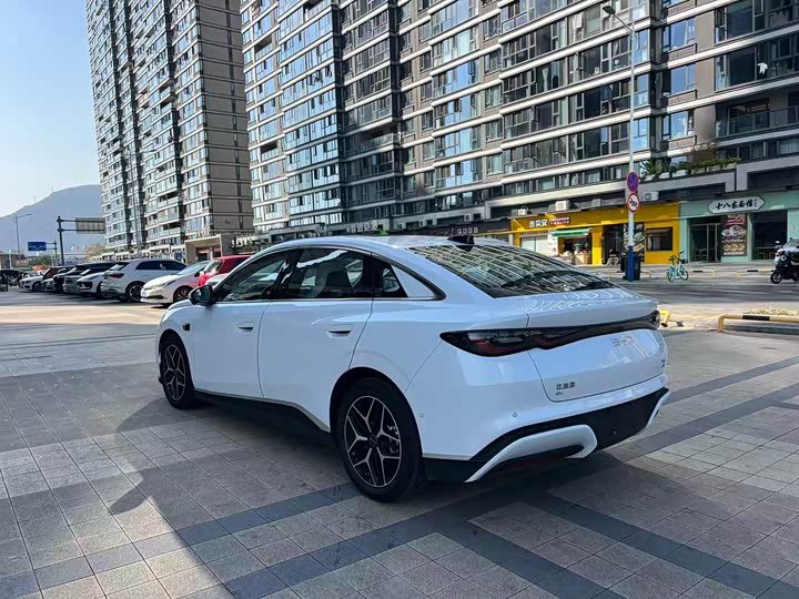 2025 BYD Seal 06 Hybrid/EV