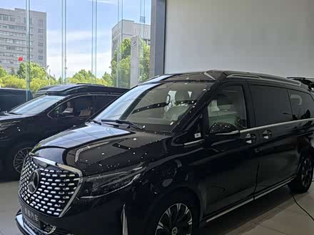 Mercedes-Benz V-Class 2024 2024款 V 300 L 长轴距豪华版