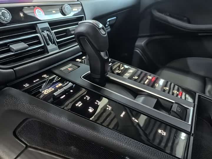 Porsche Macan 2024 2024款 Macan 2.0T