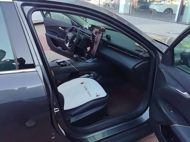 Changan Eado Plus 2025 2025款 蓝鲸 1.5T 500Bar尊贵型