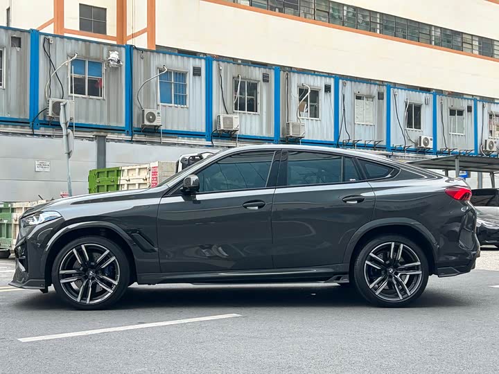 BMW X6 M 2023 2023款 X6 M 雷霆版