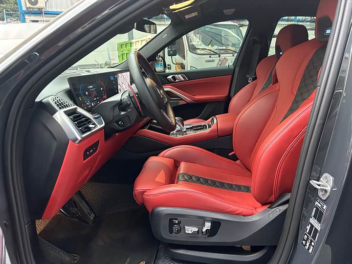 BMW X6 M 2023 2023款 X6 M 雷霆版