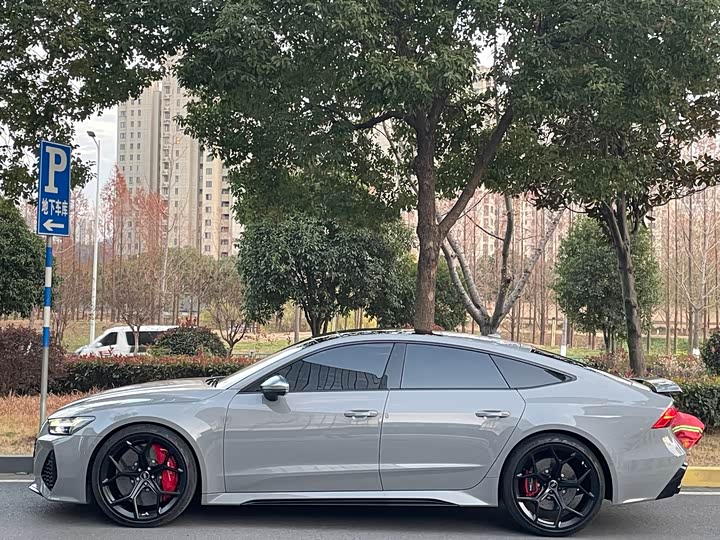 Audi RS 7 2021 2021款 RS 7 4.0T Sportback 尊享版