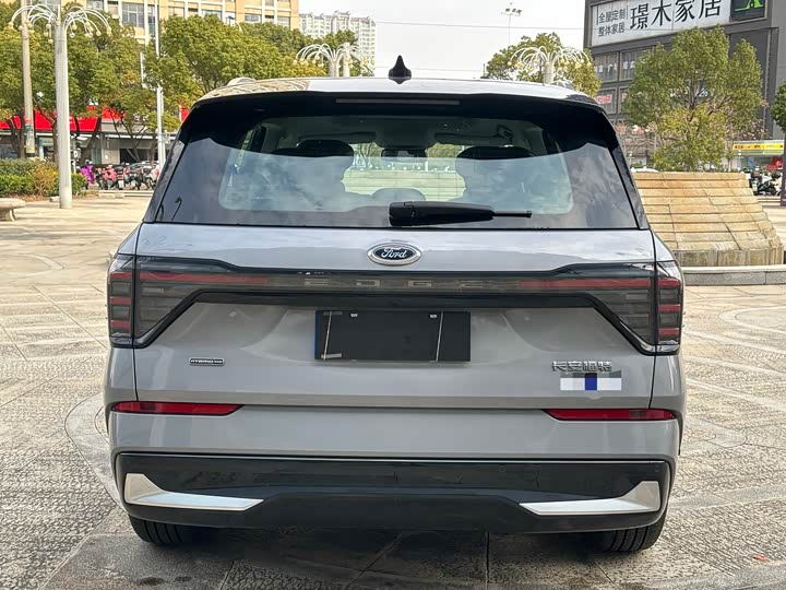 Ford Edge 2025 2025款 锐界L 2.0T EcoBoost E混动四驱七座至尊型