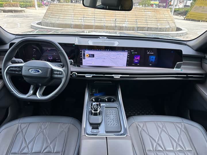 Ford Edge 2025 2025款 锐界L 2.0T EcoBoost E混动四驱七座至尊型