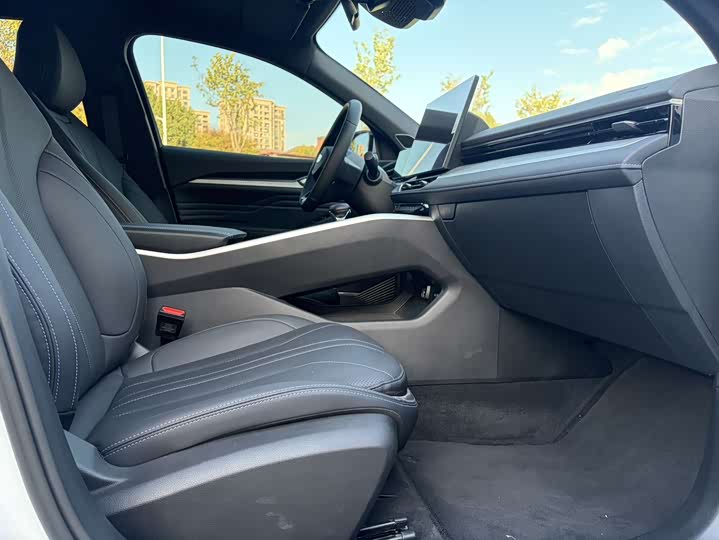 Geely Preface 2026 2026款 东方曜 1.5TD 惊鸿版