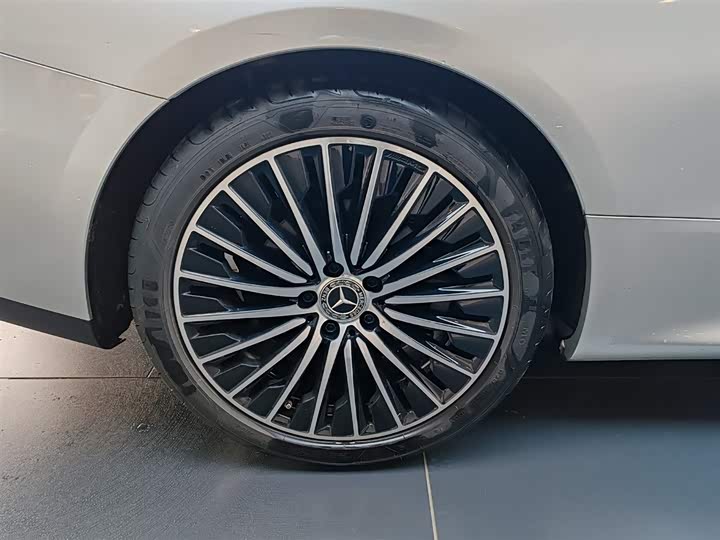 Mercedes-Benz CLE-Class 2024 2024款 CLE 300 4MATIC 动感型轿跑车