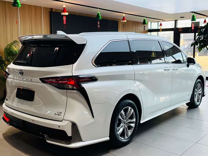 Toyota Sienna 2024 2024款 2.5L混动 舒适版
