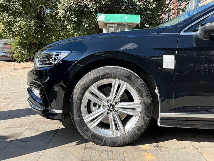 Volkswagen Magotan 2025 2025款 改款二 众享款 280TSI DSG豪华型