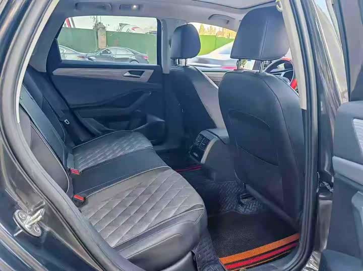 Volkswagen Sagitar L 2025 2025款 300TSI DSG超越版