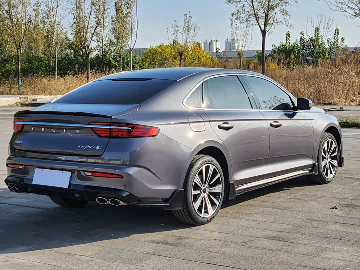 Geely Preface 2025 2025款 东方曜 2.0TD 望月版