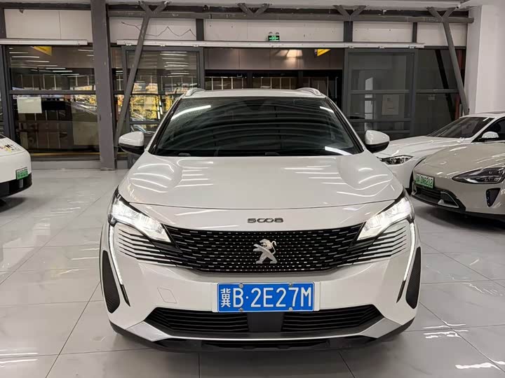 2021 Peugeot 5008