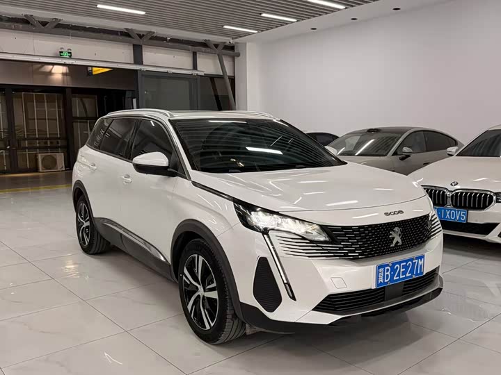 2021 Peugeot 5008