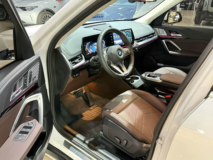 BMW X1 2024 2024款 sDrive25Li X设计套装