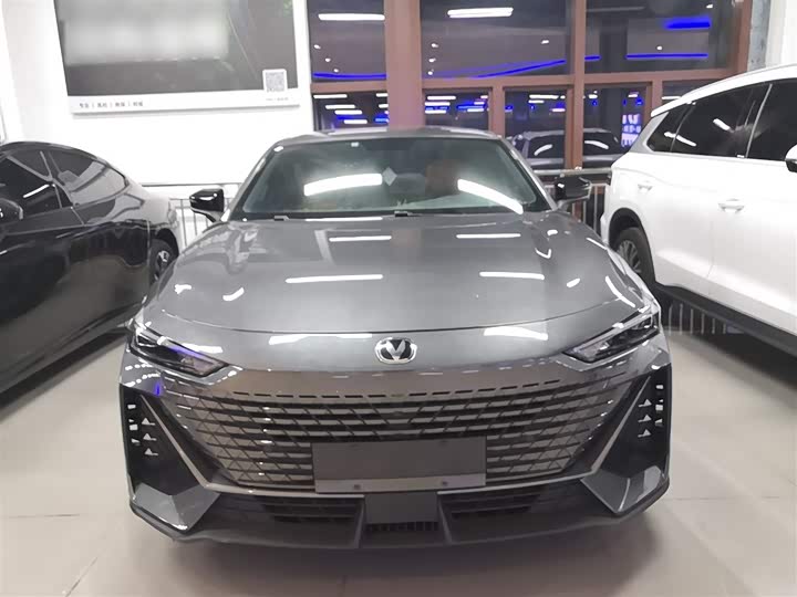 Changan UNI-V Hybrid 2023 2023款 智电iDD 1.5T 113km智趣型（飞快版）