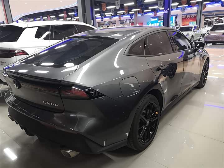 Changan UNI-V Hybrid 2023 2023款 智电iDD 1.5T 113km智趣型（飞快版）