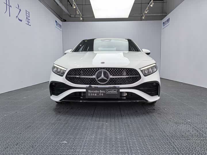 Mercedes-Benz A-Class 2024 2024款 A 200 L 时尚型