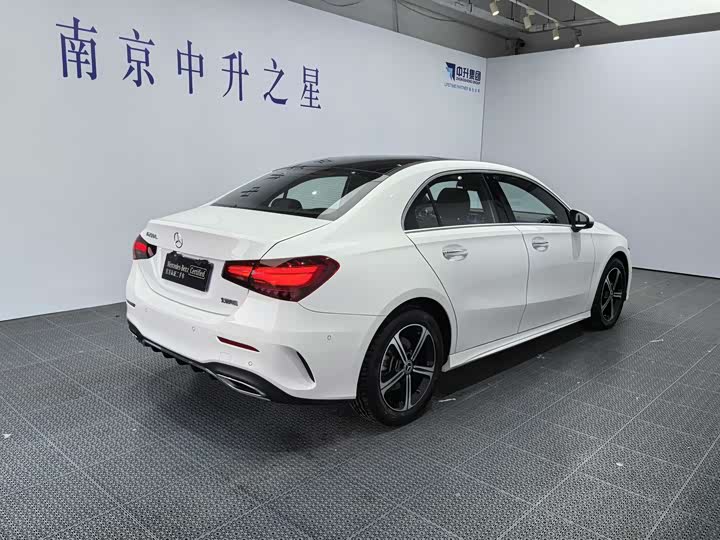 Mercedes-Benz A-Class 2024 2024款 A 200 L 时尚型