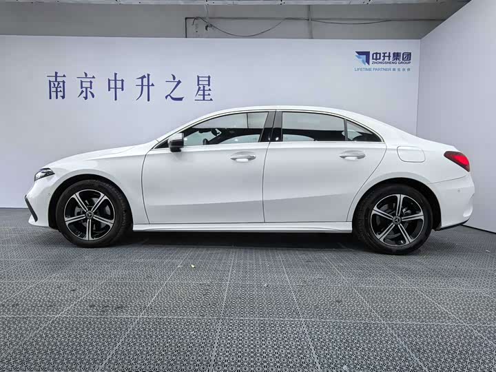 Mercedes-Benz A-Class 2024 2024款 A 200 L 时尚型