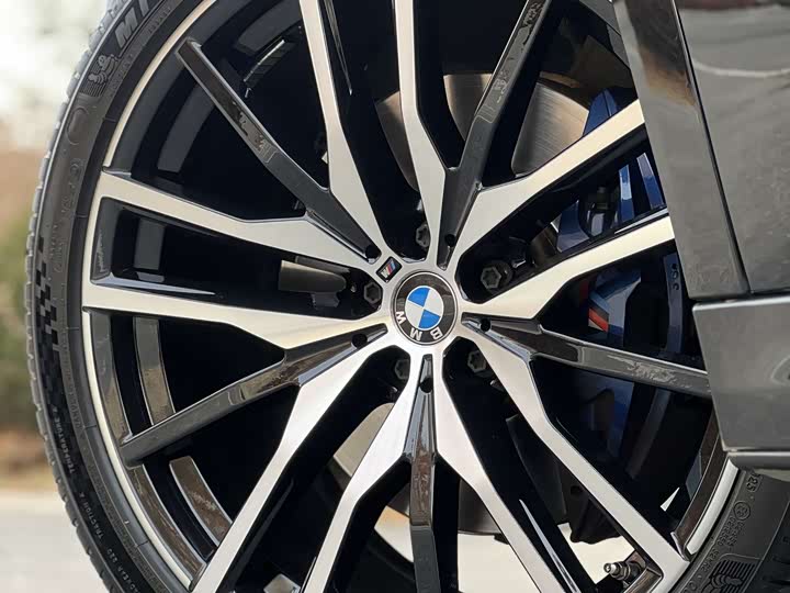 BMW X6 2023 2023款 xDrive40i 尊享型 M运动套装