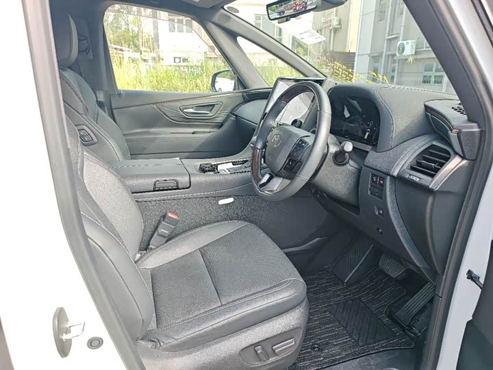 Toyota Alphard 2023 2023款 双擎 2.5L 臻享·黄金版