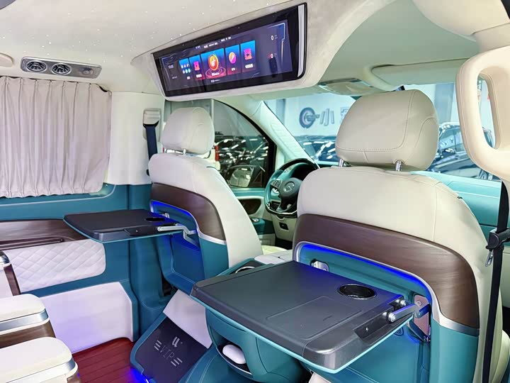 Mercedes-Benz Vito 2024 2024款 2.0T 精英版 7座