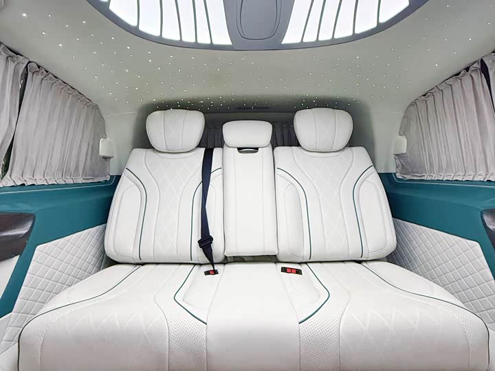 Mercedes-Benz Vito 2024 2024款 2.0T 精英版 7座