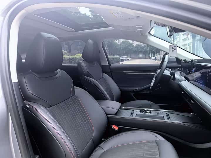 Ford Mondeo 2025 2025款 1.5T EcoBoost 豪华型