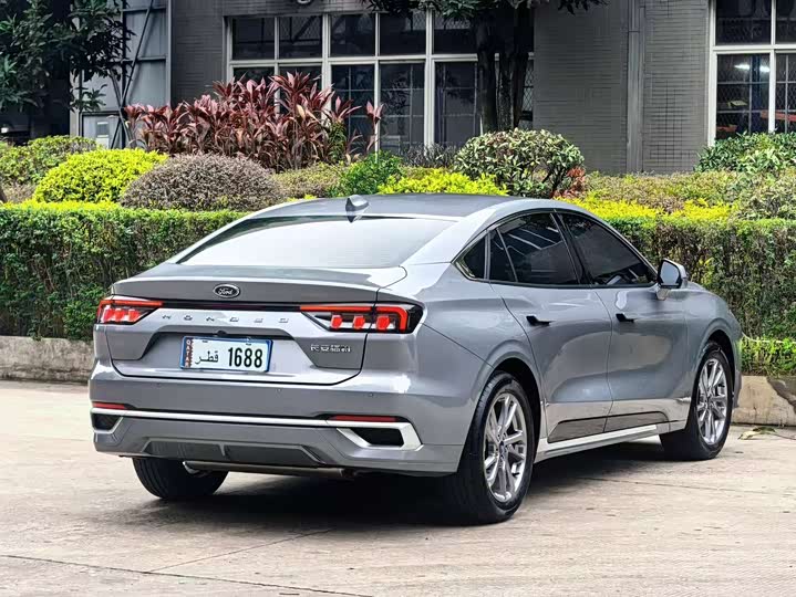 Ford Mondeo 2025 2025款 1.5T EcoBoost 豪华型